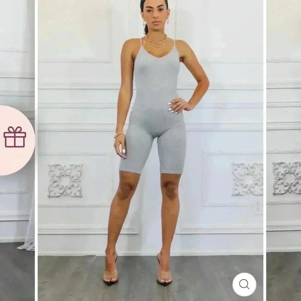 38. Seamless Fitted Ribbed Romper - Picture 3 of 5